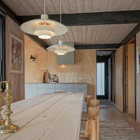 Beautiful Summer House Near The Water Semesterbostad Rønne