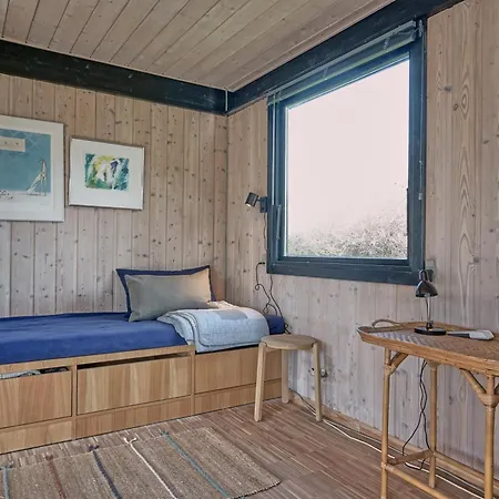 Beautiful Summer House Near The Water Rønne