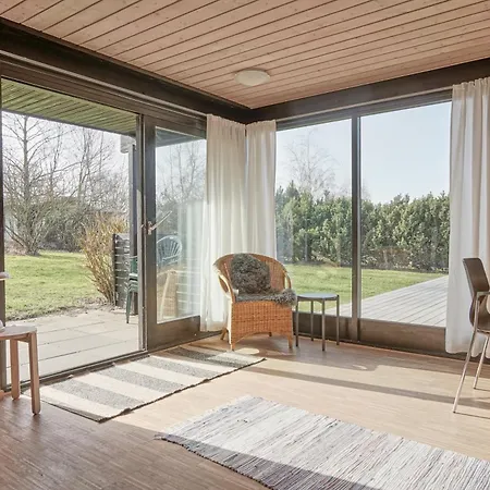 Beautiful Summer House Near The Water Semesterbostad *