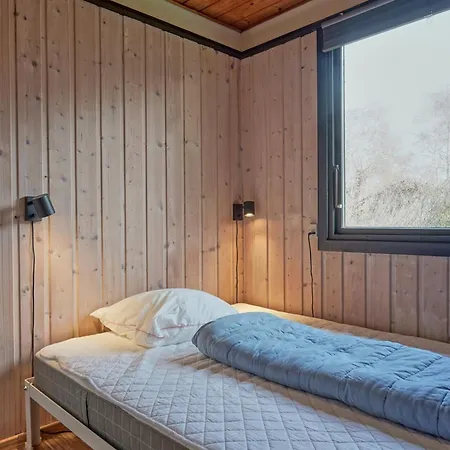 Beautiful Summer House Near The Water Rønne
