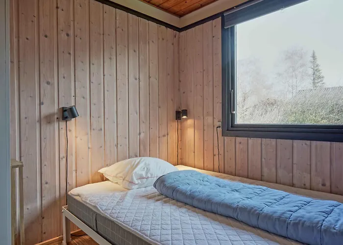 Σπίτι διακοπών Beautiful Summer House Near The Water Rønne