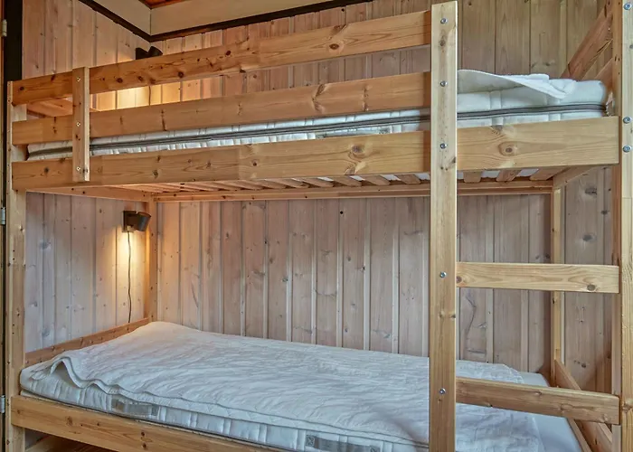 Beautiful Summer House Near The Water * Rønne